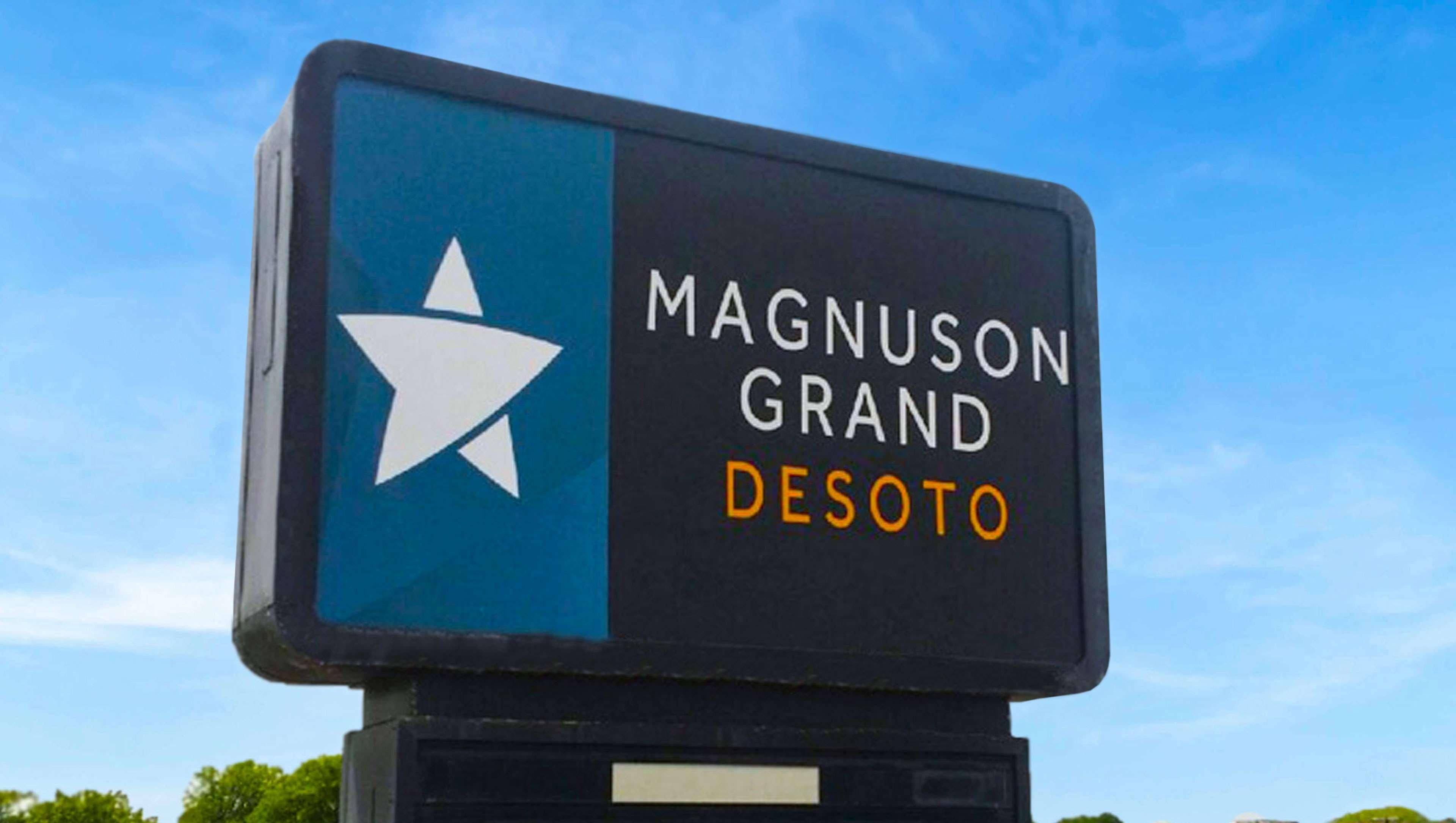 Hotel Magnuson Grand Desoto Exteriér fotografie